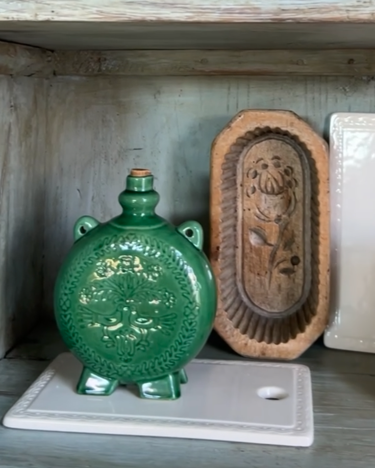 Schryp drink flask Eastern Europe green bottles